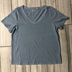 Old Navy Women's Slate V-Neck Tee